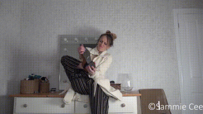 Shoe & Bottle Struggle