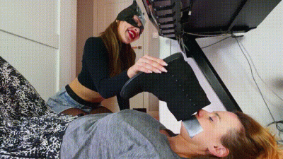 Dark Pantyhose In Office Of Cat Woman Olena Full Polish Language Uhd 3840X2160 4K
