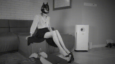 Cynthia Petite 22 Yo Woman Have Him Tied Black And White Clip Uhd 3840X2160 4K