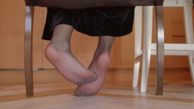 Weronika Must Smell Smelly Transparent Dark Pantyhose Of Annabelle Full Uhd 3840X2160 4K