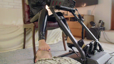 Pedal Pumping Khaleesi From Ukraine Stole His Car And Run Away Full Uhd 3840X2160 4K