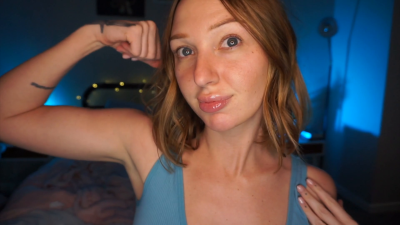 751. Bicep Muscle Worship