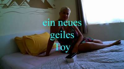 Ein Neues Geiles Toy/ A New Hot Toy
