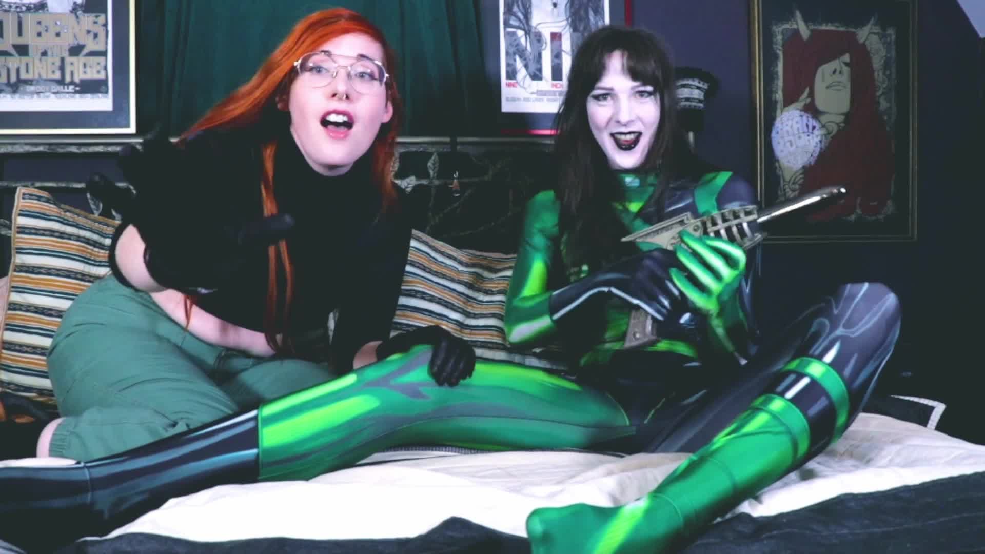 Shiny Lipped Kim Possible Seduced Into Eating Ron By Shego With A Shecock