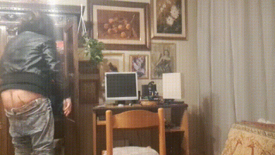 Goddess Exedra Bare Ass