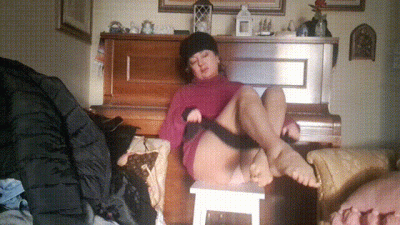 Goddess In Pantyhose