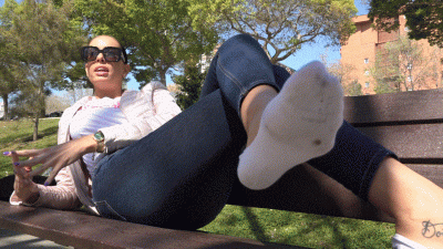 Rea Barcelona Trip Day1: Follow My Feet Outdoors Part2: Worship My Dirty Short Socks