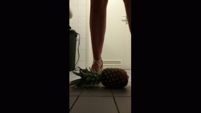 Pineapple Crushing