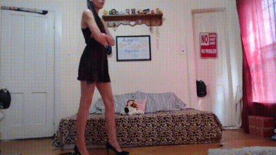 Kicking & Kneeing In High Heels