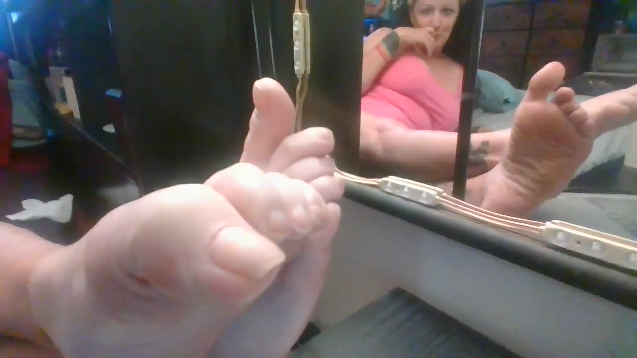 Toenails Natural No Polish Toe Wiggling