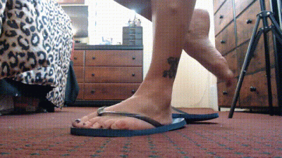 Worn Out Flip Flops Walking Slapping