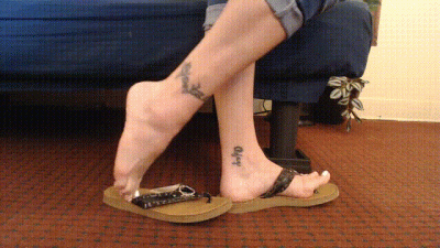 White Toenails Flutter Flip Flops