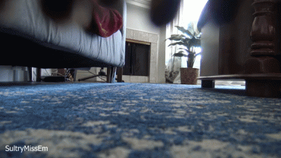 Giantess Will Find You Hiding