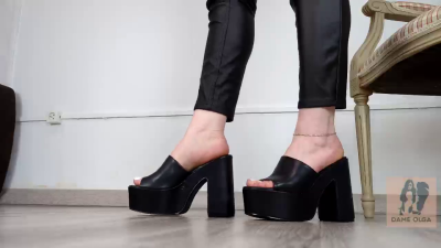(610) Shoe Collection: Block Heel Black Platform Mules- Dame Olga (4k)