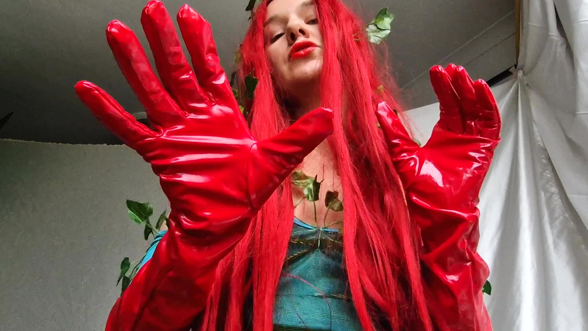 Poison Ivy Poison Kisses & Ass