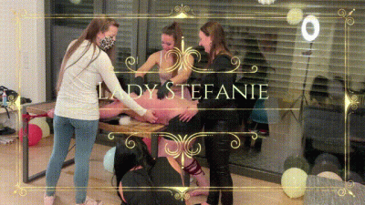 Offenbacher Mean Chicks Kitzelorgie German