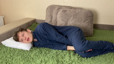 College Boy Wake Up To Fuck Flashlight! Are All Virgin Boys So Horny?/Hot