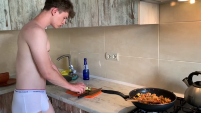 Cooking And Jerking Is A Good Idea? Jerking Off/ Cumming/ Moaning/ Young