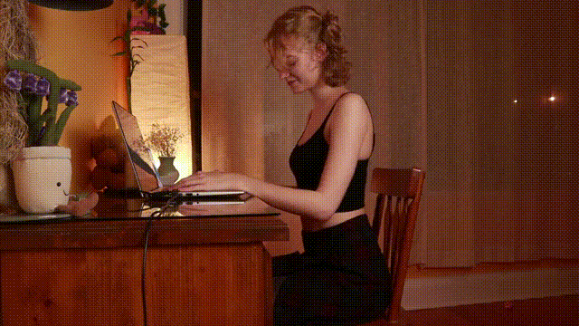 Fianna Fatale - Co-Worker Fart Domination - iWantClips    