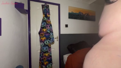 BBW Voyeurism: Dressing For A Workout 1080p