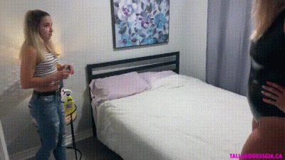 Mistress Gia Tickles Bella Until She P33S