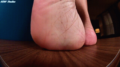 Sexy Ebony (Simone) Extreme Gts Squeeze! Thundering Stomps! Part 2