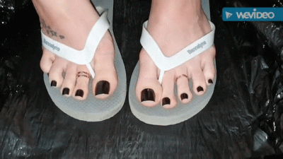 Mrs W Flipflop Oil Tease