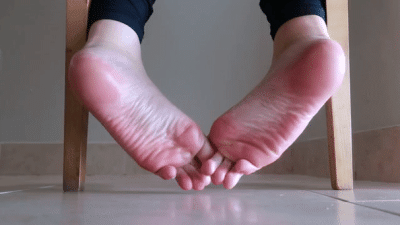 Barefoot Wrinkle Soles & Toe Scrunches View From The Ground Under My Chair