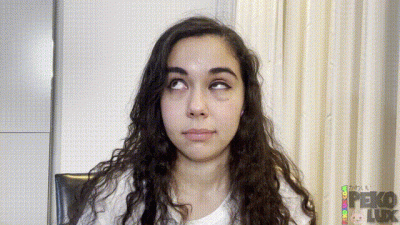 Swishy Hair Funny Faces With Peko Lux