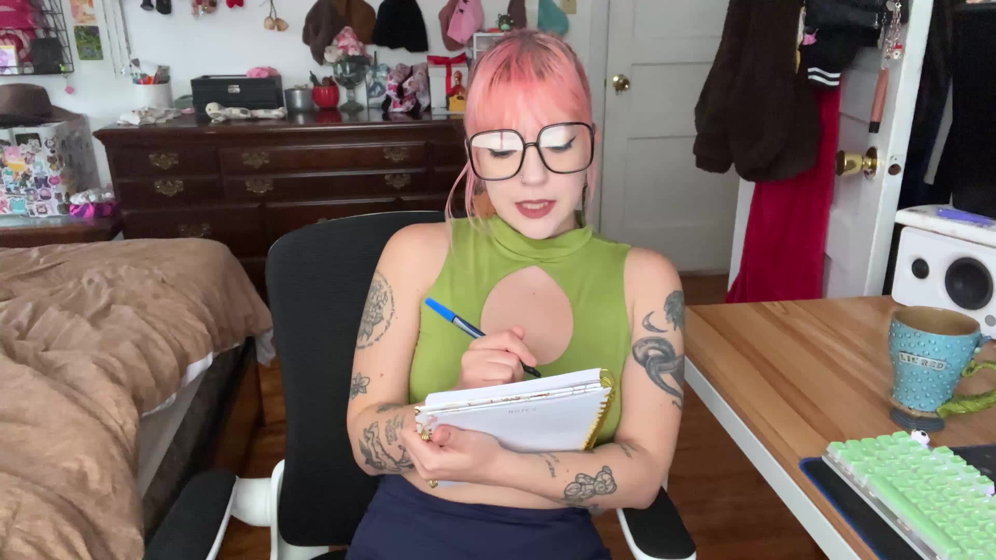 Diving Into Your Sissy Thoughts