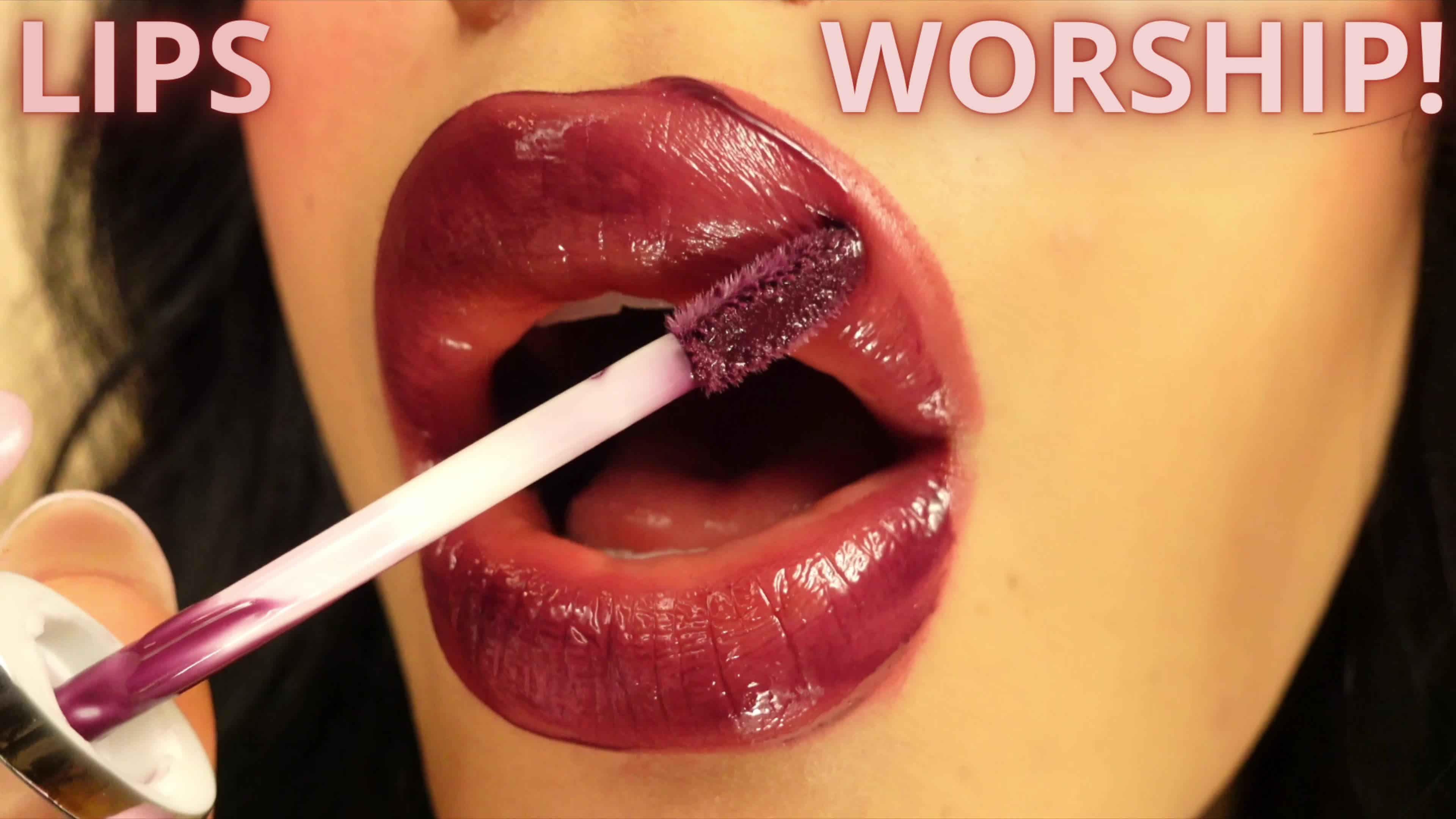 Lips Worship!