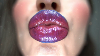 Mesmerazing Cosmo Lips