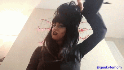 Caught By Elvira Mistress Of The Dark