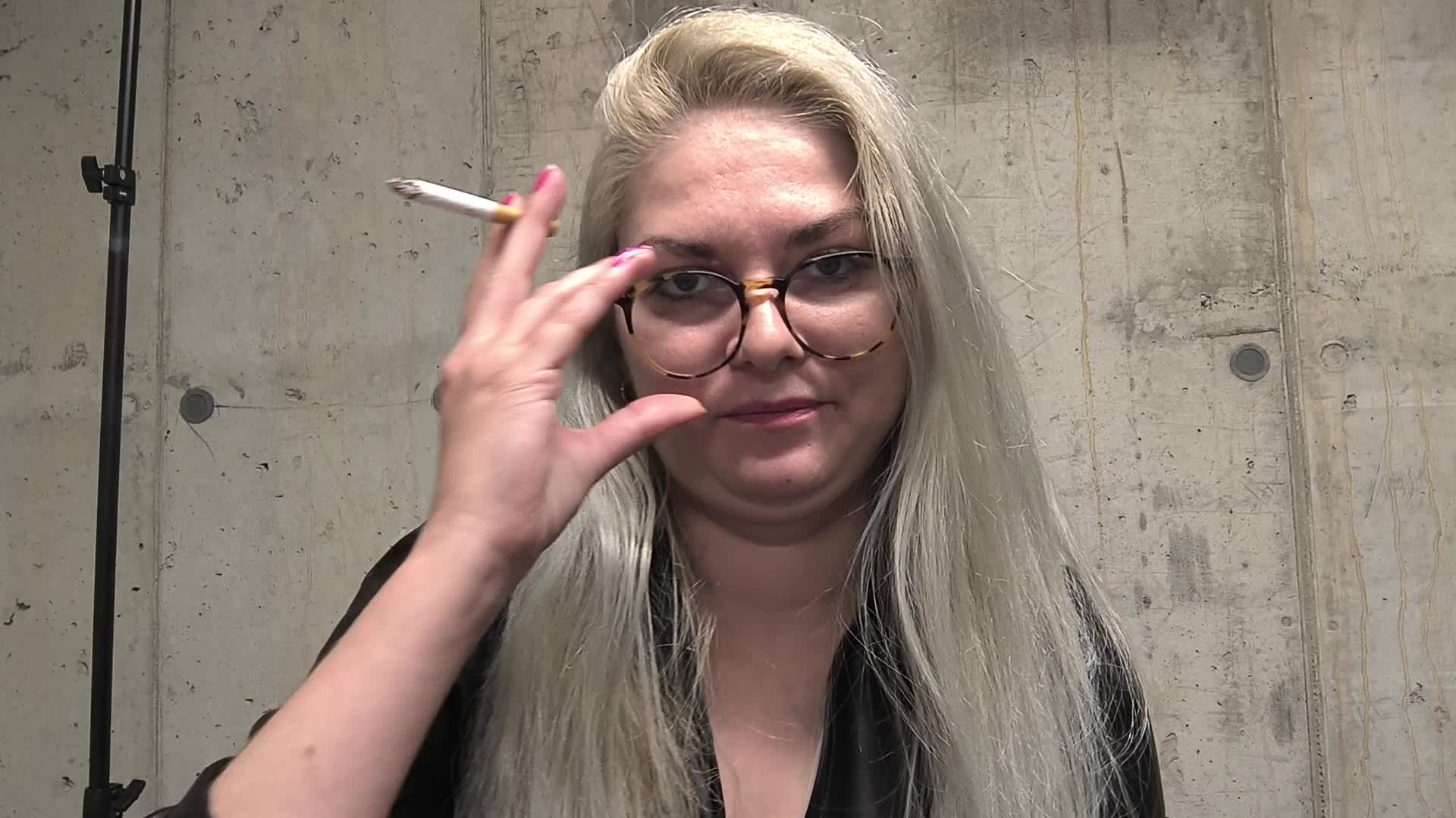 New Instructional Smoking Clip