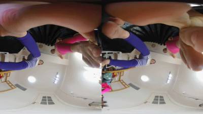 3Dvr180 Anna Yide POV Crushes You
