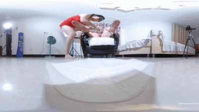 White Fat Slave Masturbated By Female Doctor 360Vr
