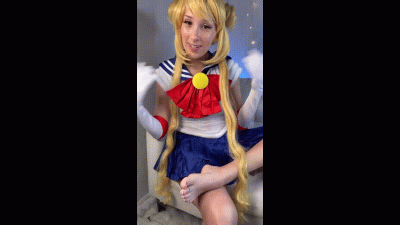 Sailor Moon Masturbates!