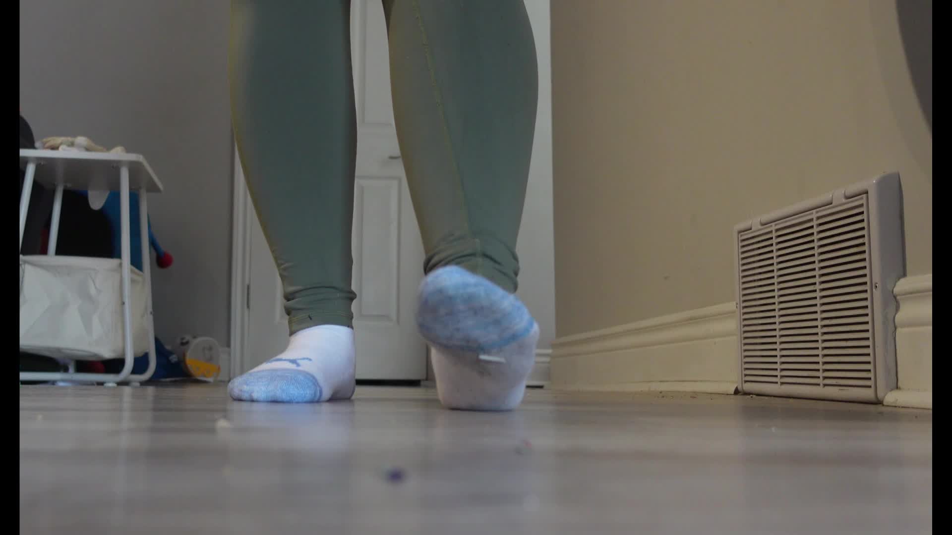 Unaware Giantess Has Tinies Stuck To Socks