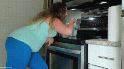 Facestuffing And Vore With Bloated Belly