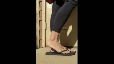 Flip Flop Play French Tips