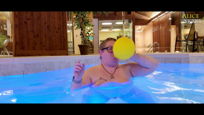 Blowing Up Balloons In The Buff Alice Skary Naked In Pool