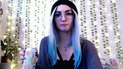 Goddess Charlie Cake Curls Toes & Shows Off Bush