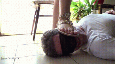 Humiliation Undertable Featuring Alice