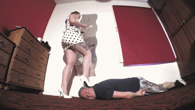 Natalia's White Heels Head Trample Floor Cam