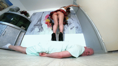 Head & Back Trampling In Heels Floor Cam