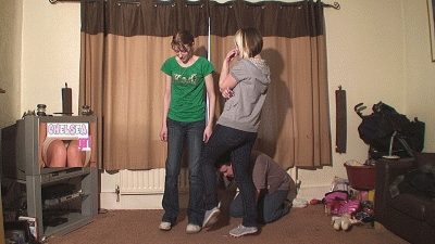 2 Hand Trampling Girls