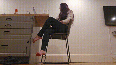 Study Ignore Foot Tease