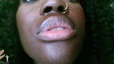 Mouth Cam Lavendar 1080