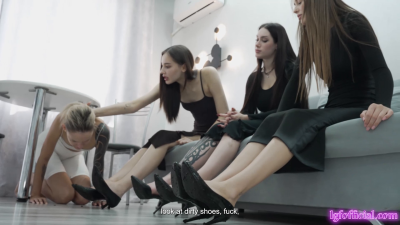 Alsu, Dori And Sarah- A Messy Dinner And A Stream Of Spits!