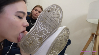 Aurora Taste My Sweaty Feet, Whore!